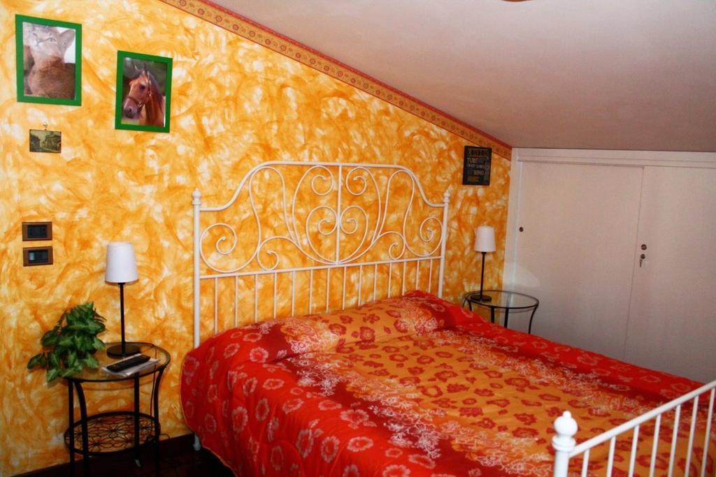 La Casa Della Musica Panzió Ciampino Szoba fotó